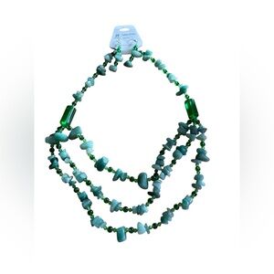 Chic Green Beaded Necklace and earrings